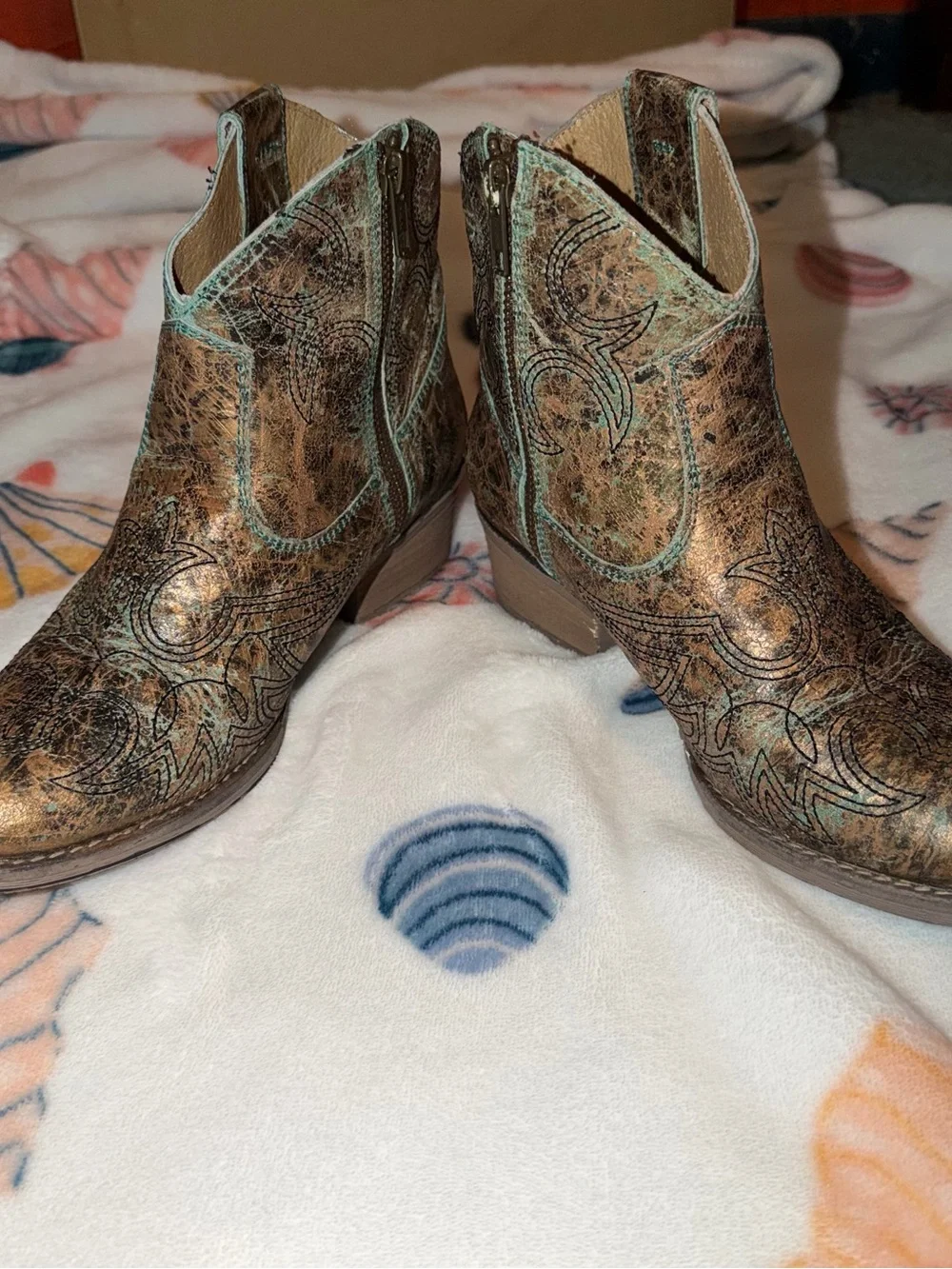 Vintage Distressed Brown/Turquoise Western Ankle Leather Booties Sterling River